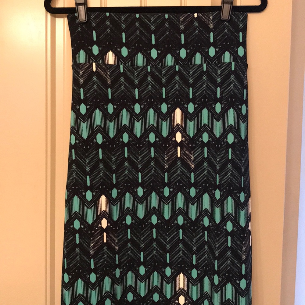 BNWT LuLaRoe Cassie Skirt